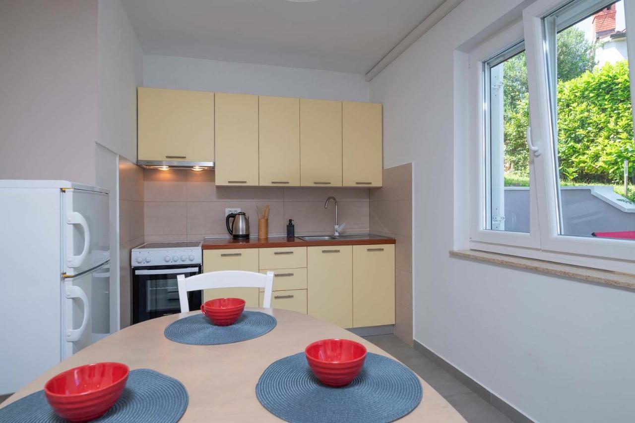 Apartments Pimpinella 普莱曼图拉 外观 照片